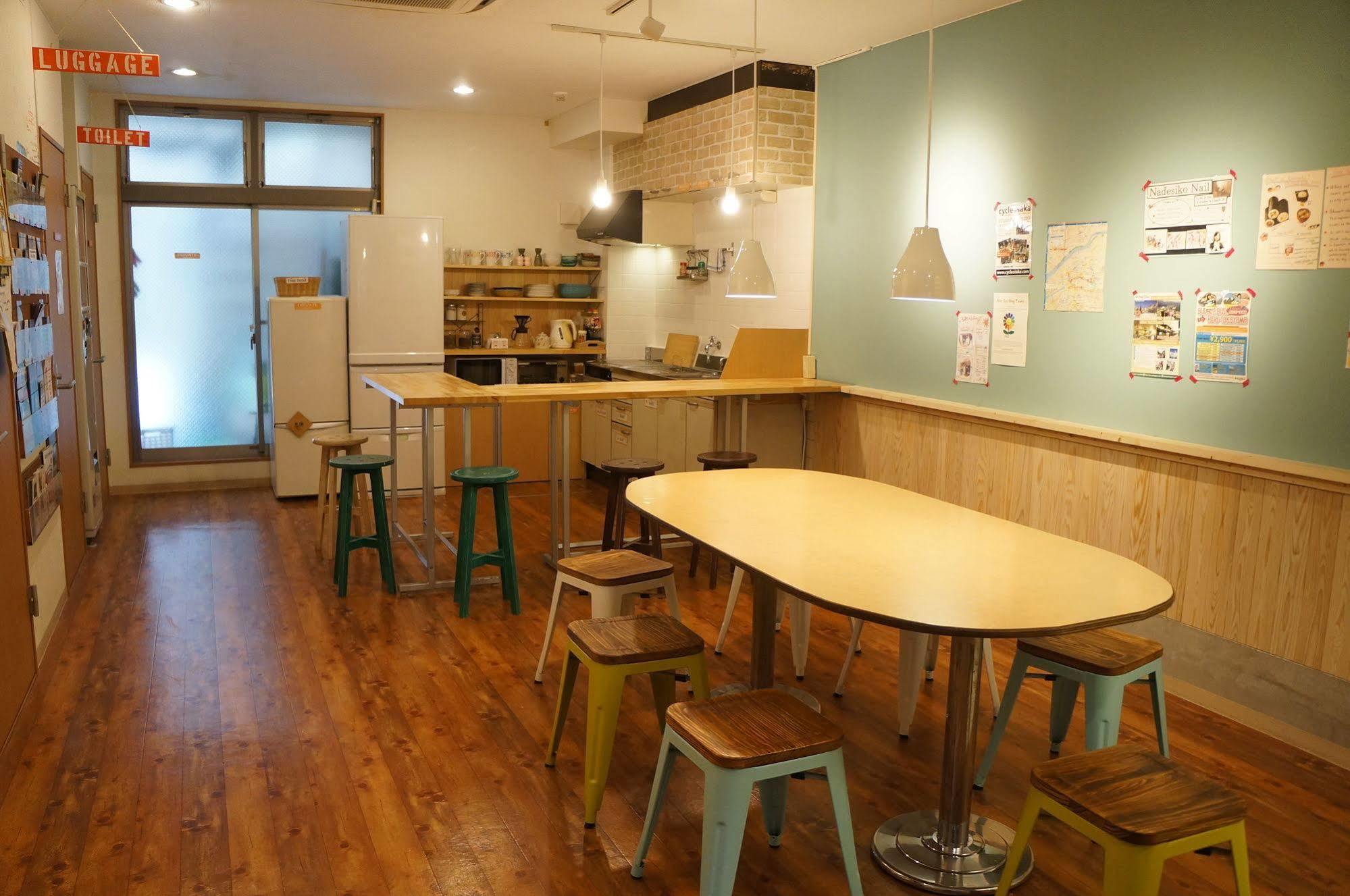 J-Hoppers Osaka Guesthouse Eksteriør bilde
