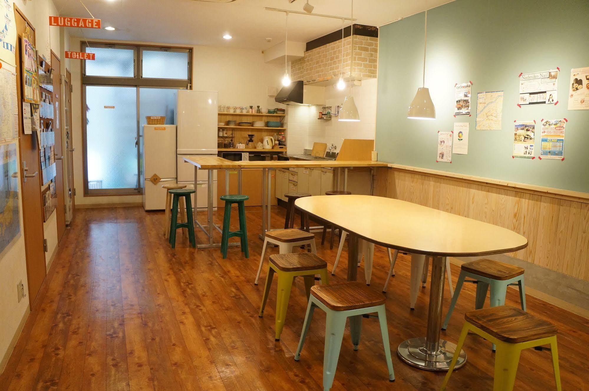 J-Hoppers Osaka Guesthouse Eksteriør bilde